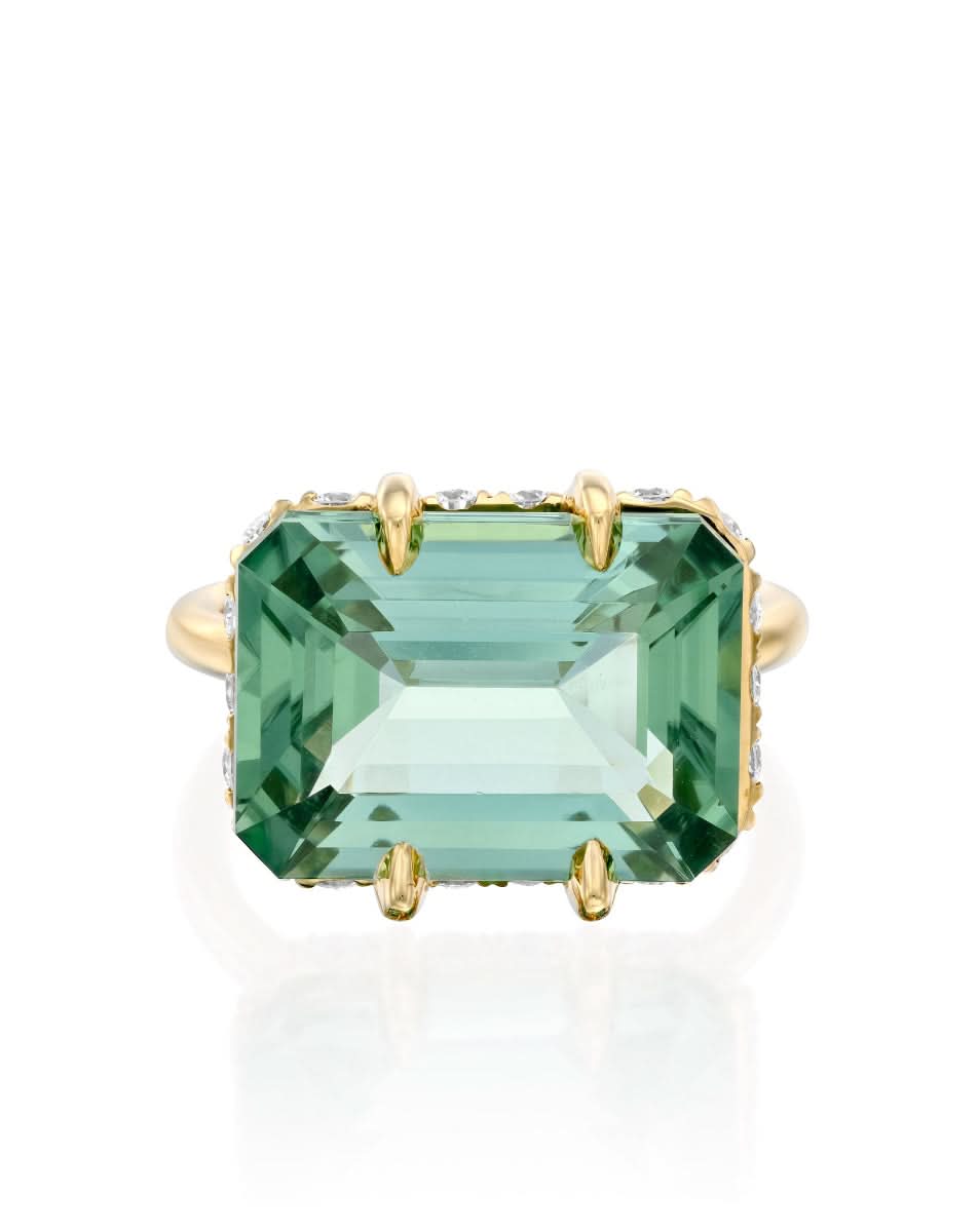 color: Yellow Gold