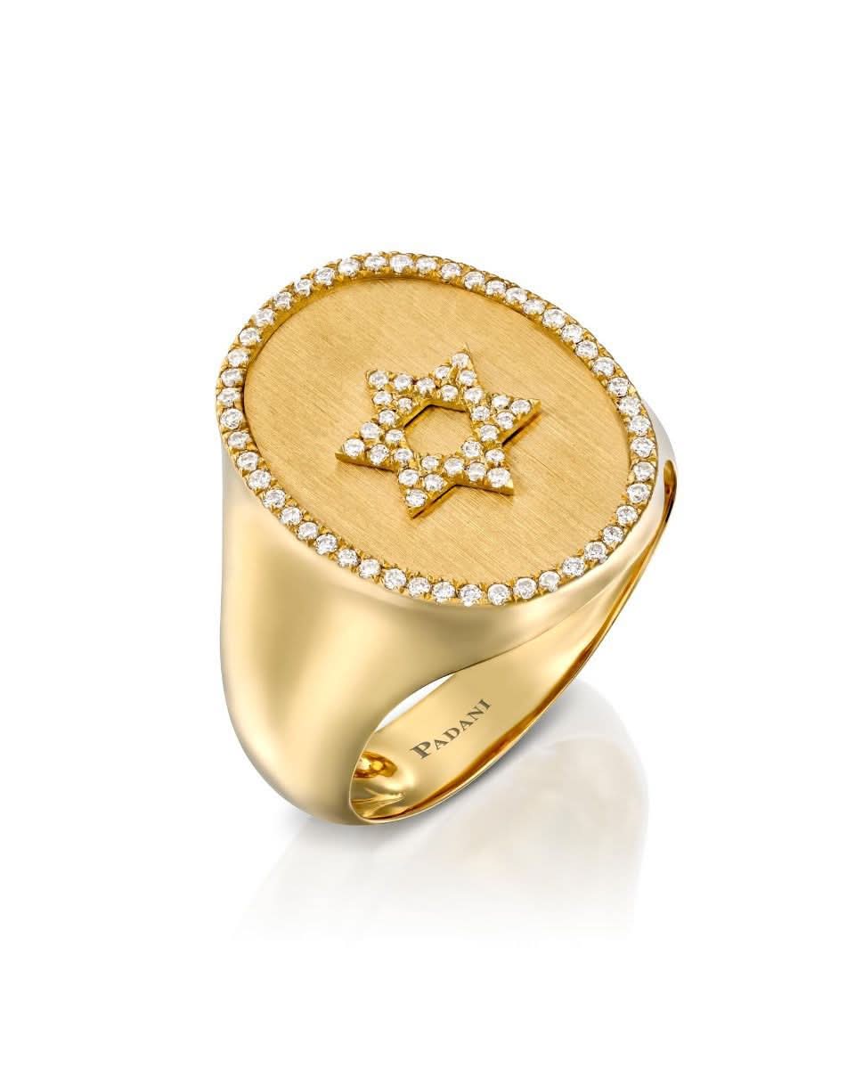 color: Yellow Gold