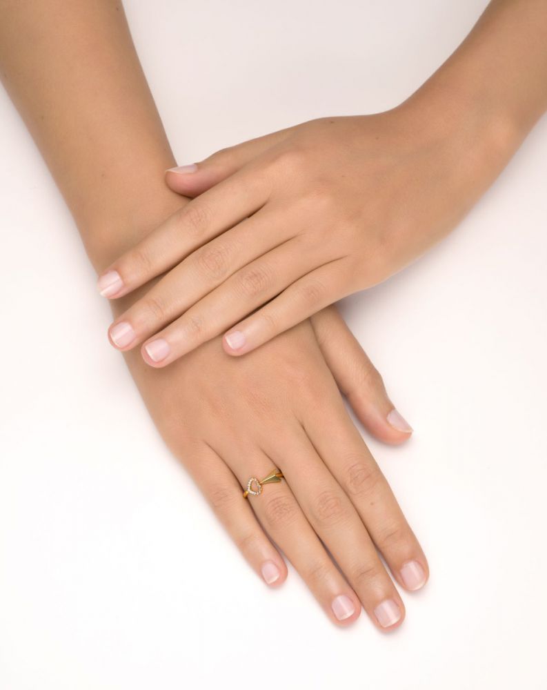color: White Gold