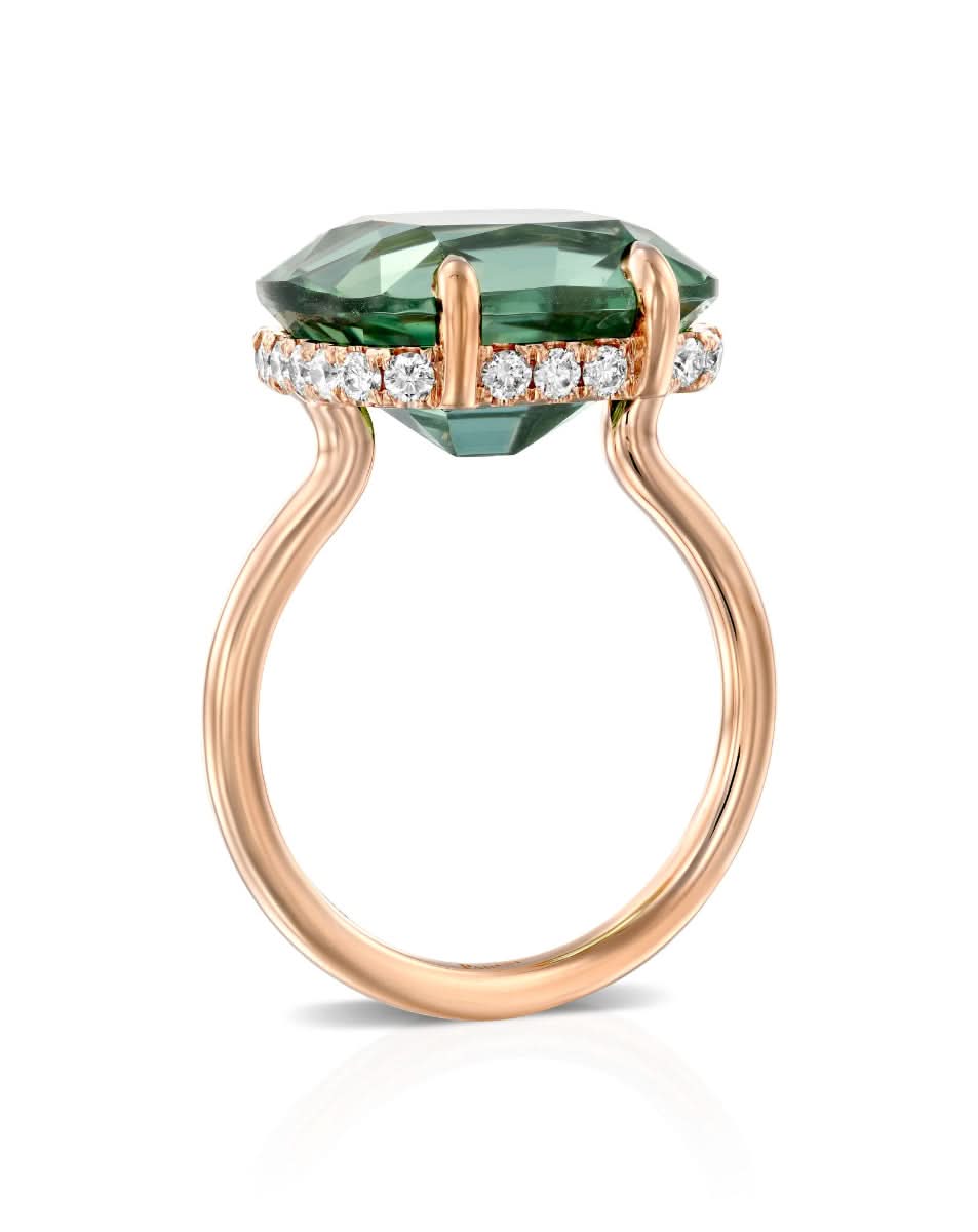 color: Rose Gold