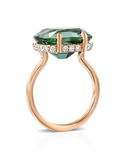 color: Rose Gold