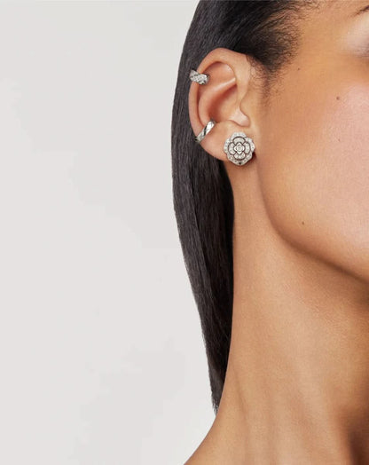 color: White Gold