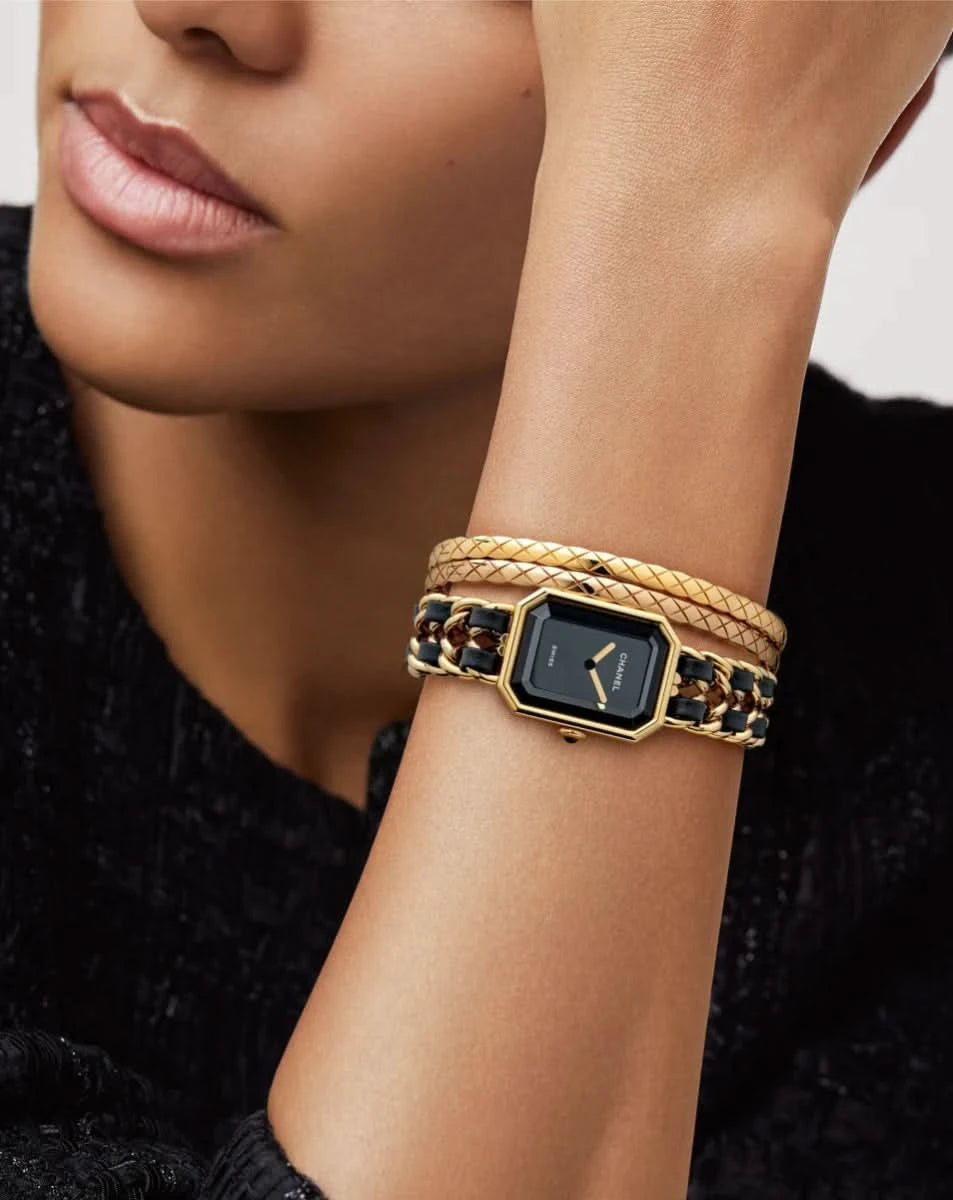 color: Yellow Gold