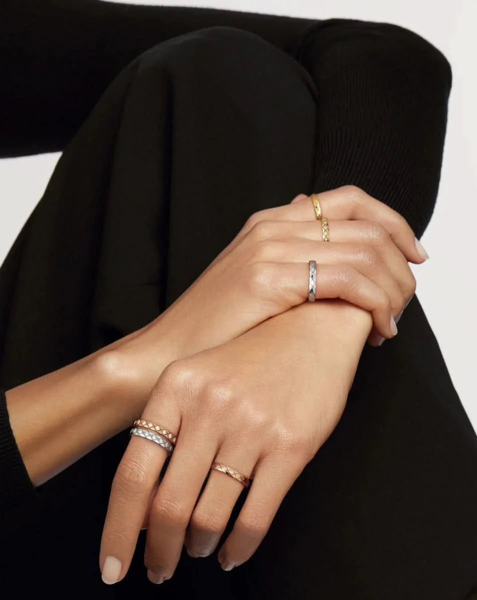 color: Beige Gold