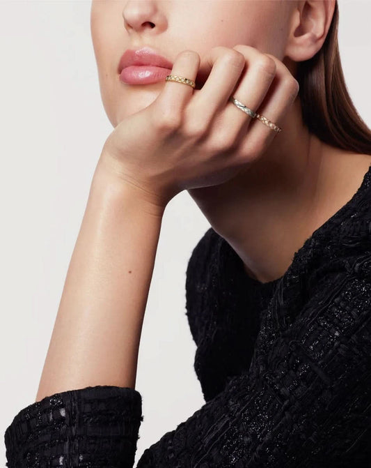 COCO CRUSH THIN STUDDED YELLOW GOLD RING