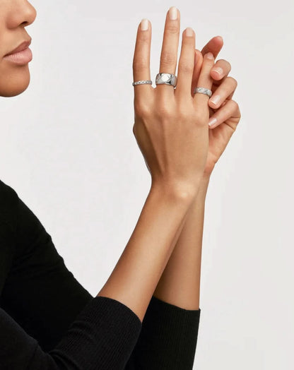 color: White Gold