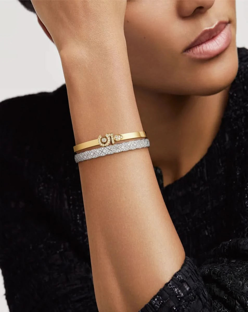 color: Yellow Gold