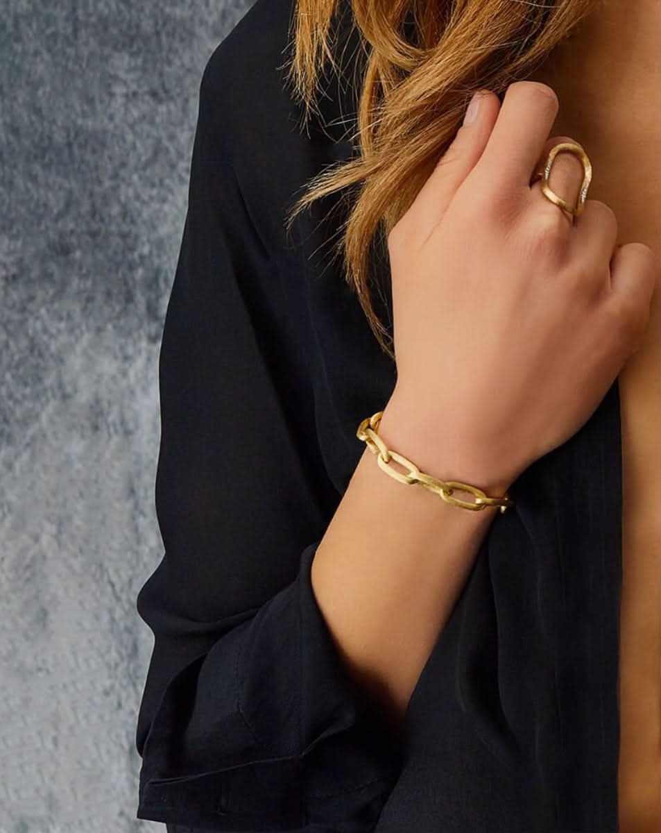 color: Yellow Gold