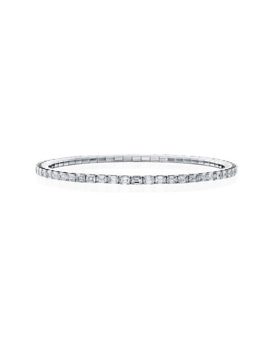 Flexiable Tennis Bracelet Emerald Cut - 5.51 CT