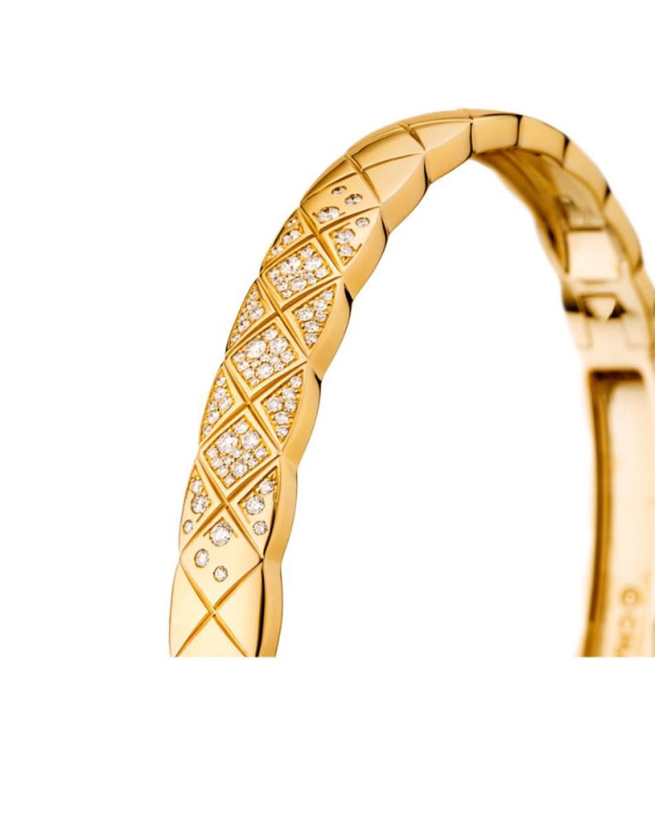 color: Yellow Gold