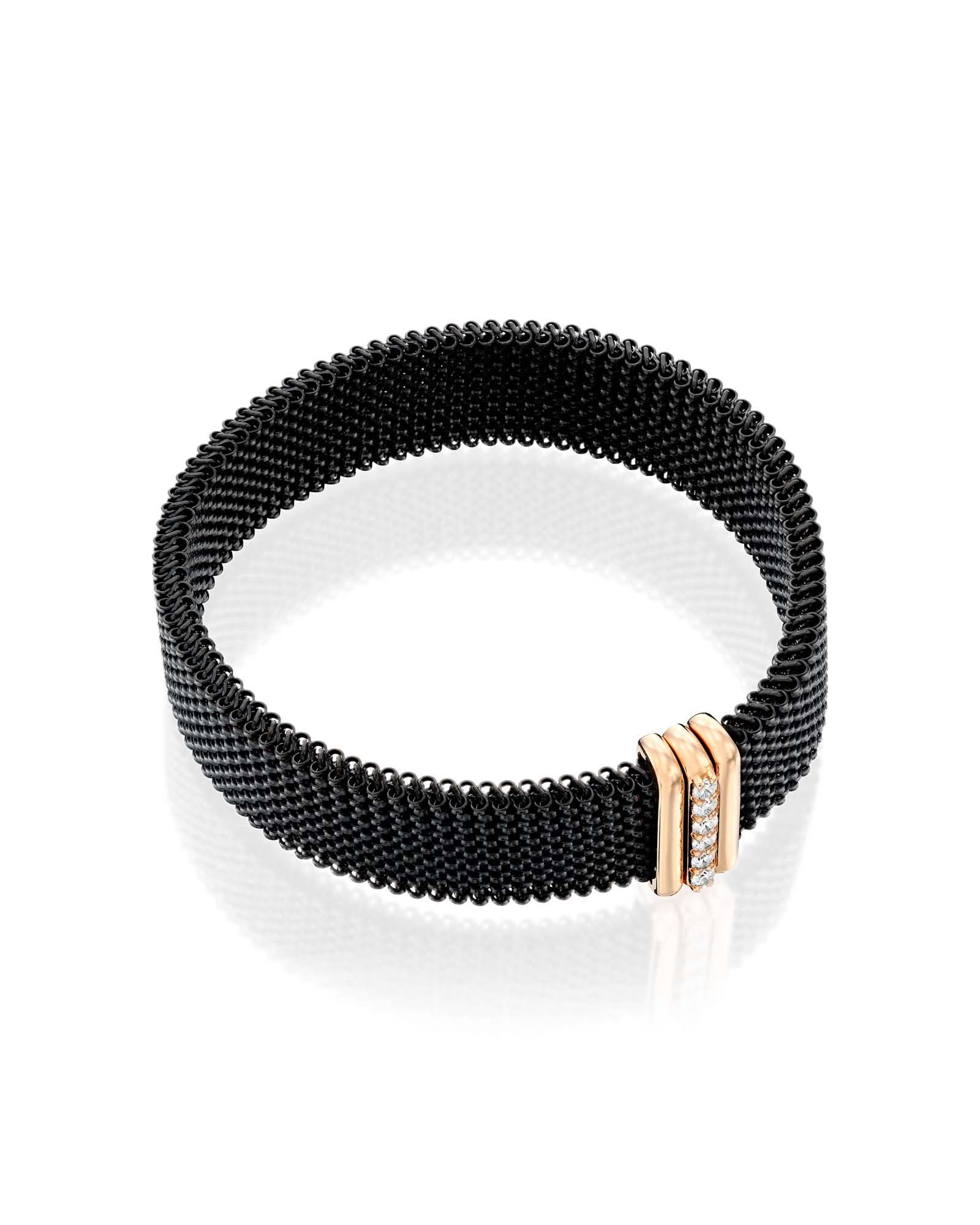 color: Rose Gold
