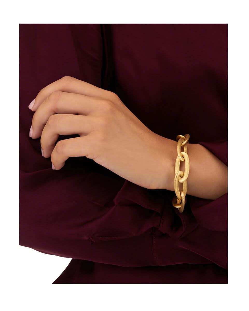 color: Yellow Gold