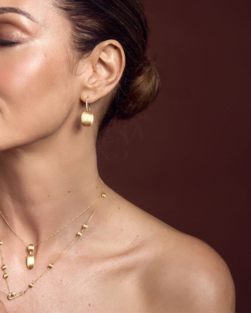 color: Yellow Gold