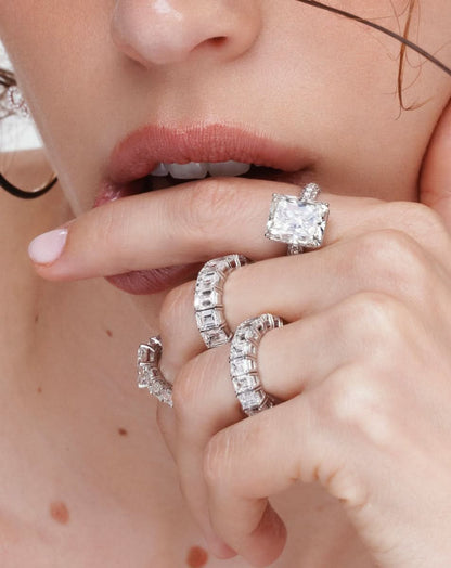 color: White Gold