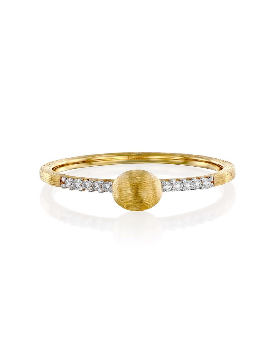 color: Yellow Gold