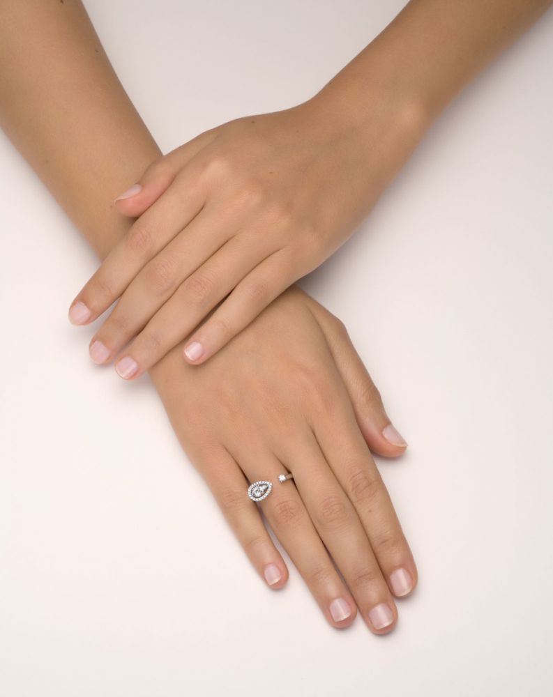 color: White Gold