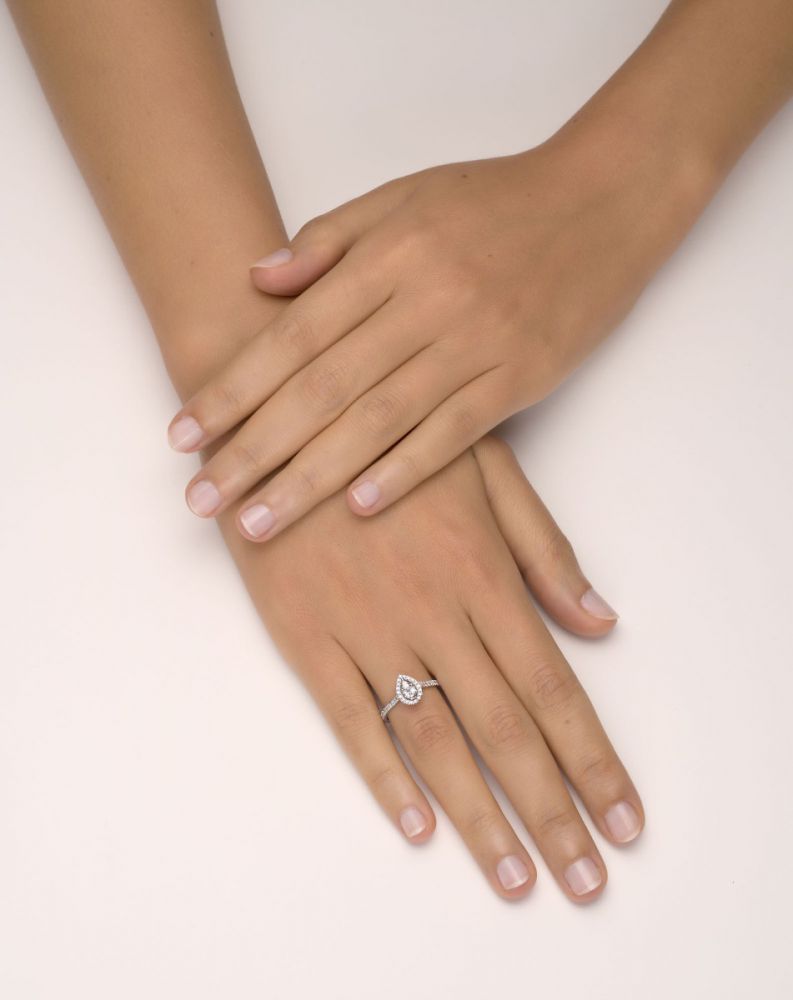 color: White Gold