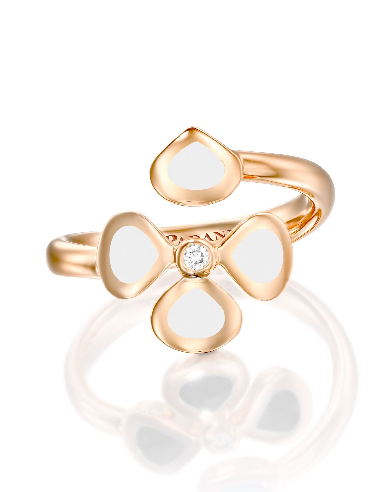 color: Rose Gold