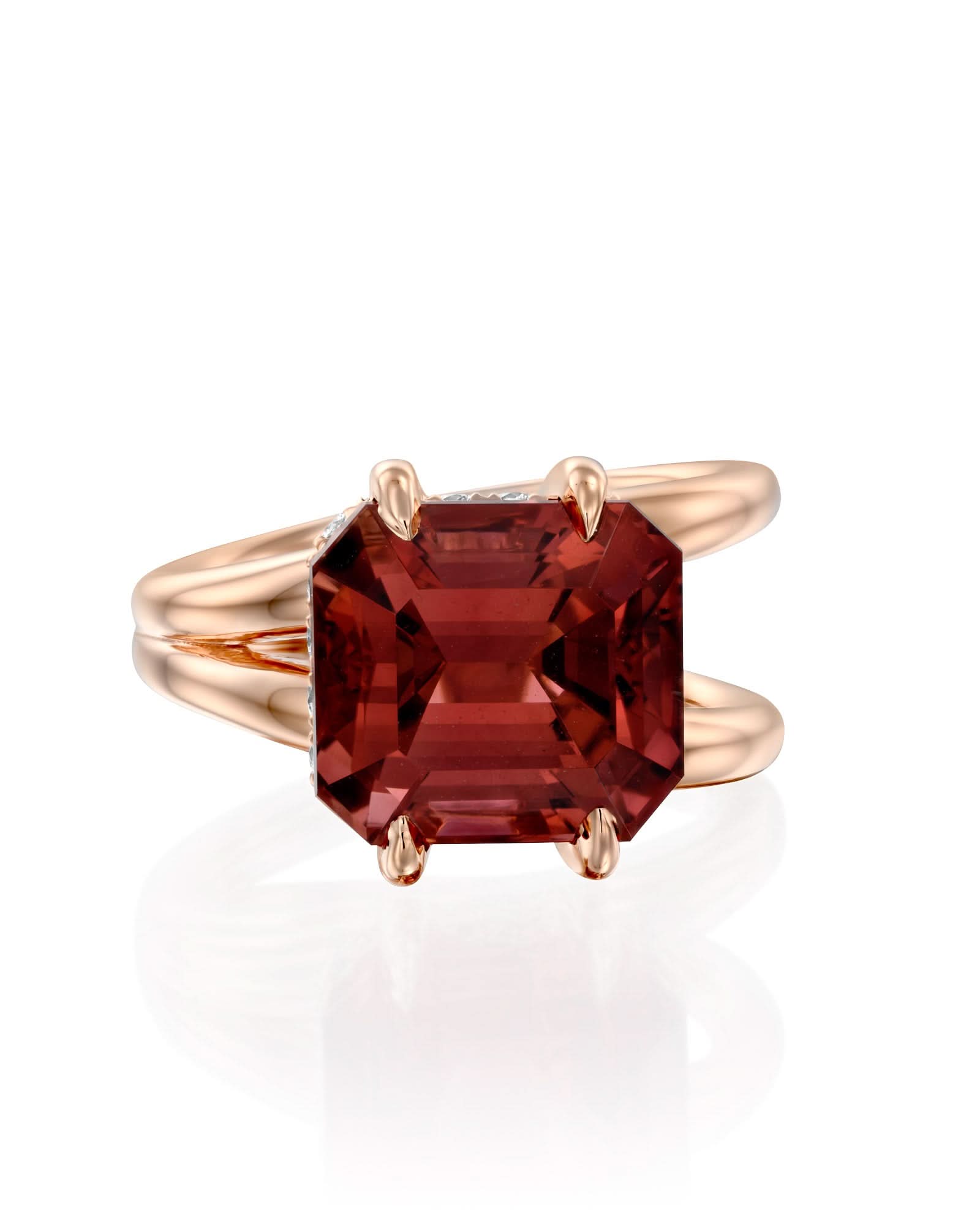 color: Rose Gold