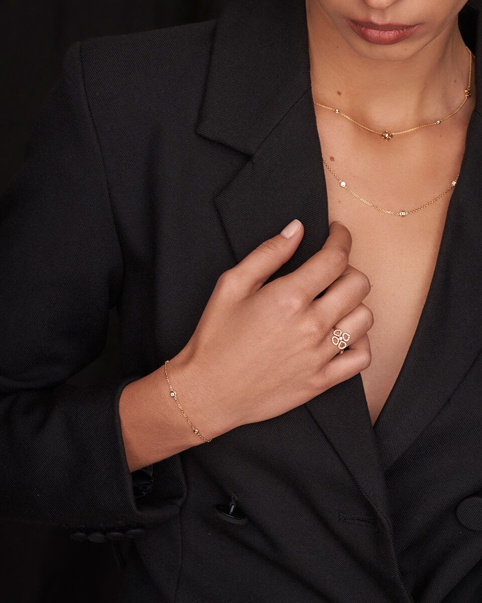 color: Rose Gold