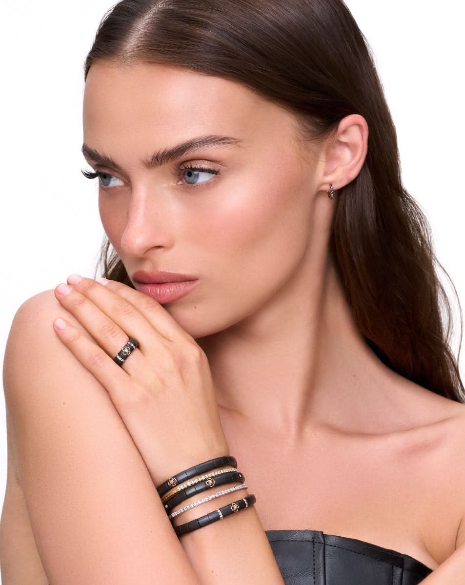 color: White Gold