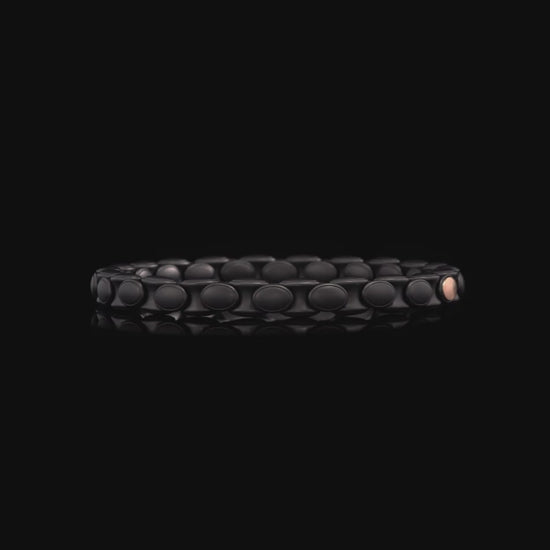 color: Rose Gold