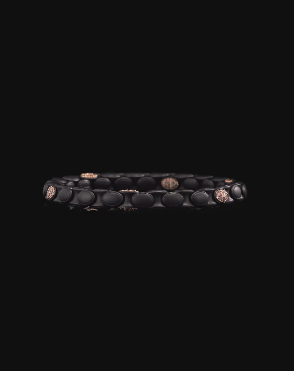 color: Rose Gold