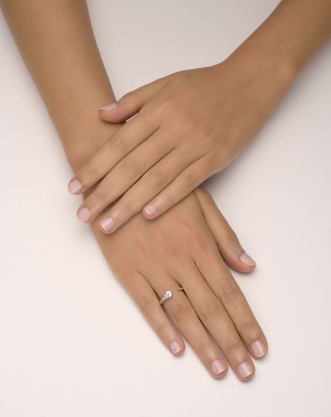 color: White Gold