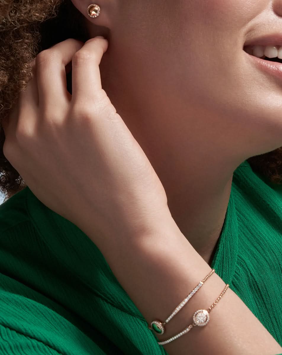 color: Rose Gold
