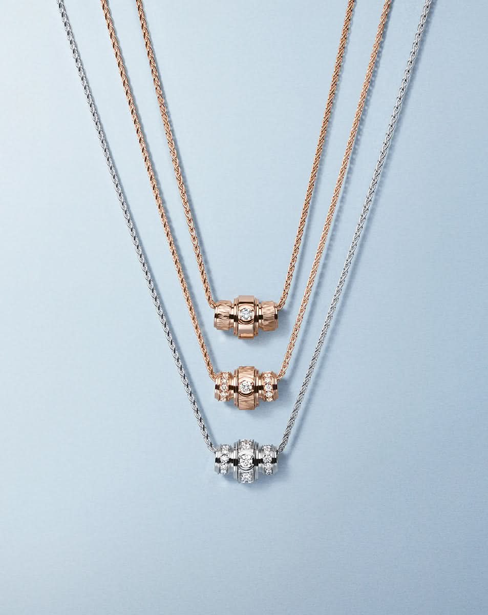 color: Rose Gold