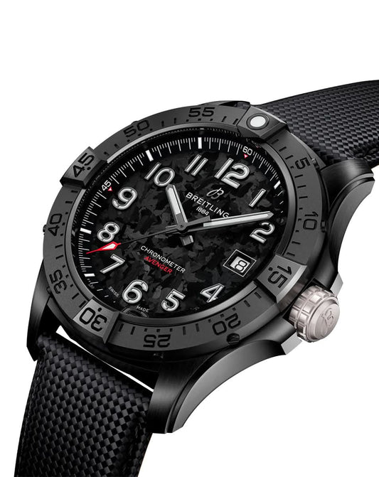 BREITLING AVENGER Watch