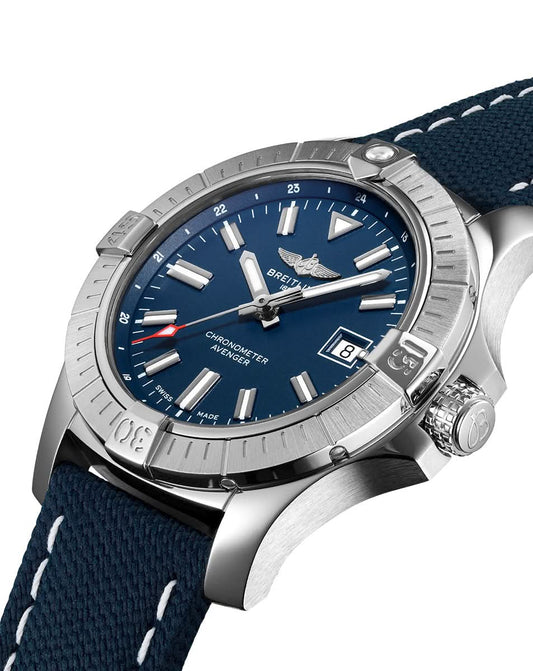 BREITLING AVENGER Watch