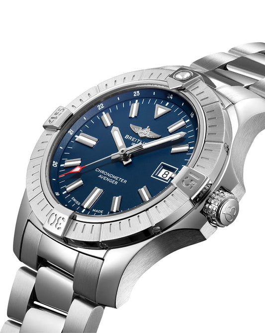 BREITLING AVENGER Watch