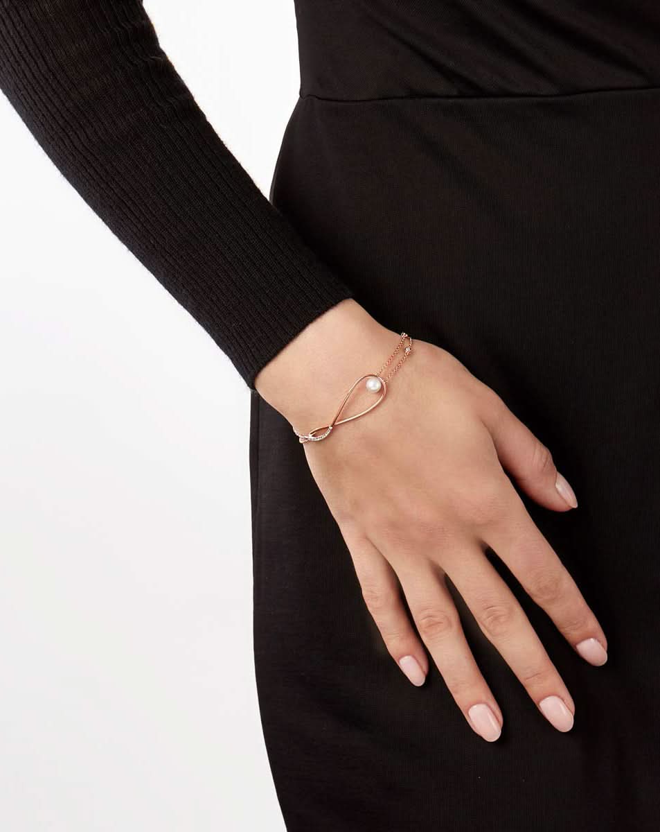 color: Rose Gold